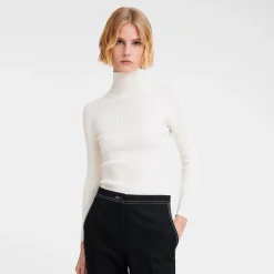 Pull Ajusté Col Cheminée